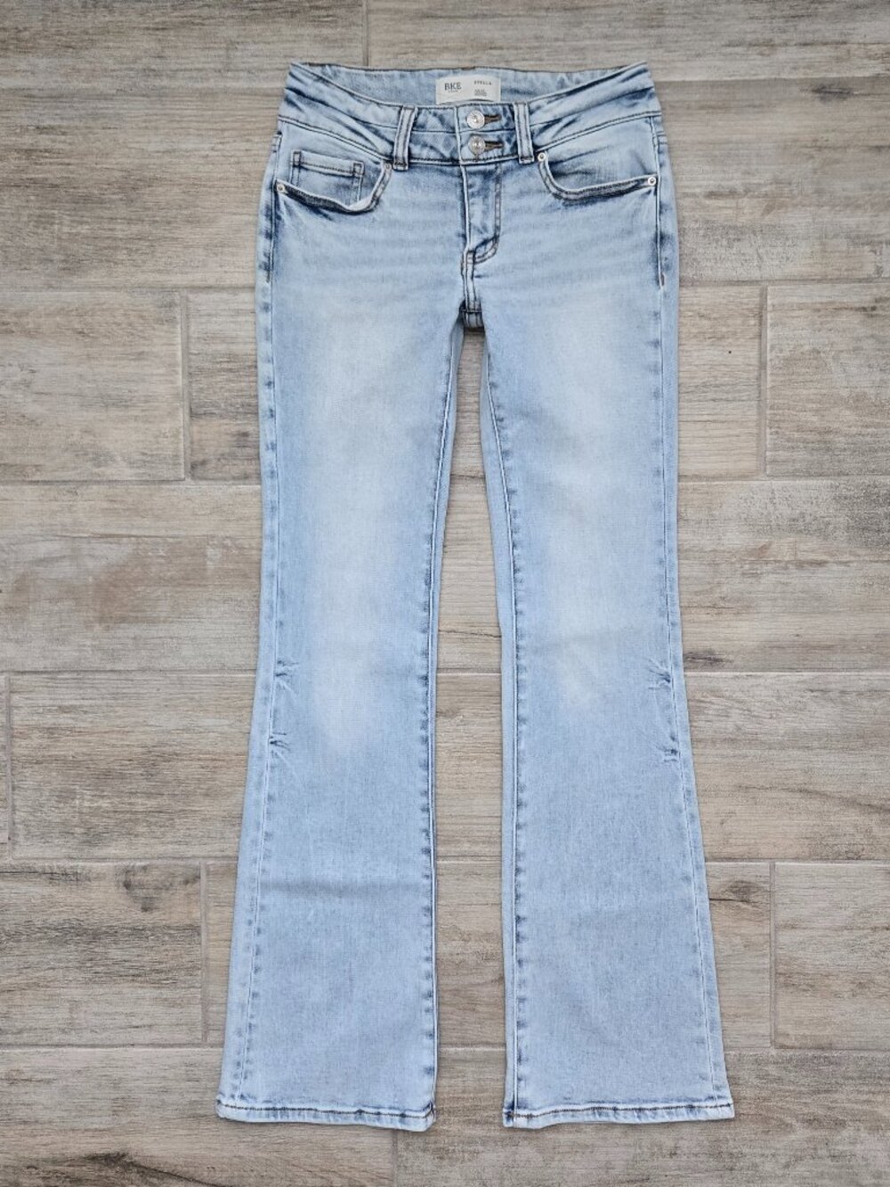 BKE Buckle Stella Slim Fit Low Rise Bootcut Jeans Womens Light Bleach Wash 25x32